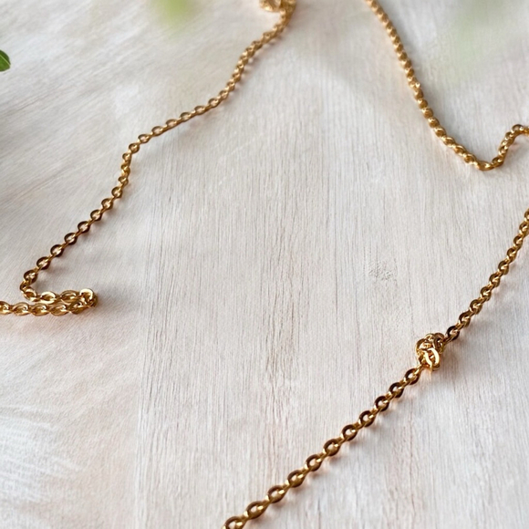 Women's Necklace Equestrian Goldtone Chain Horse Pendant. - Picture 6 of 6